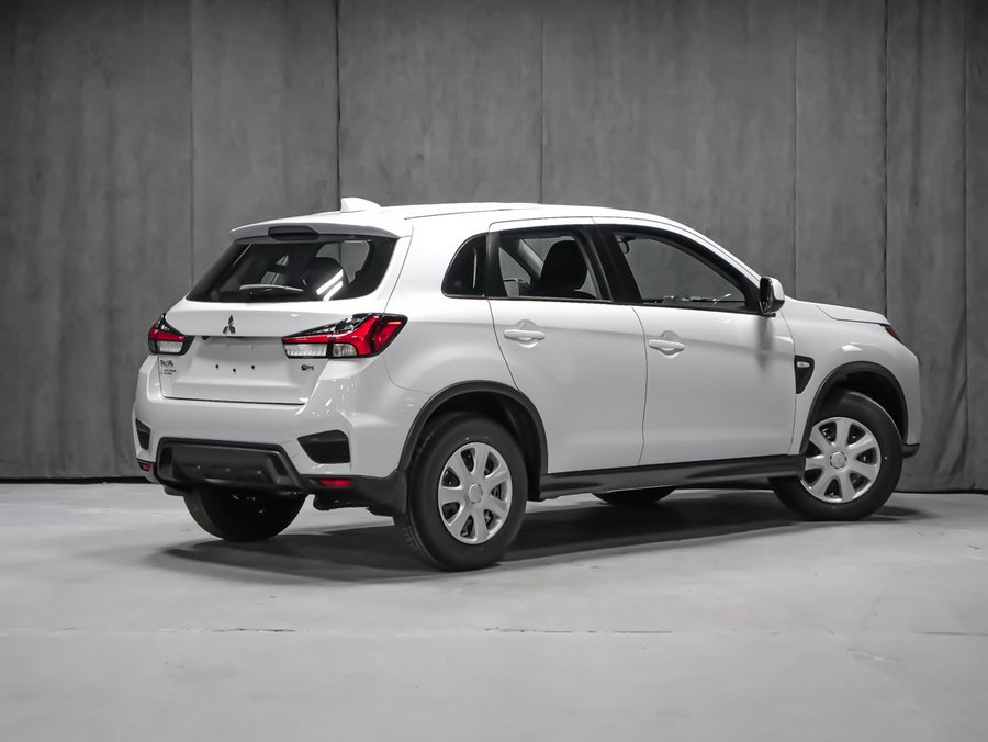 2026 Mitsubishi RVR ES White Diamond