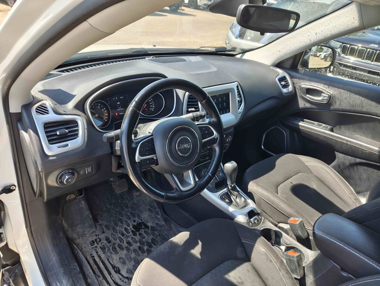 2021 Jeep Compass Upland Edition 4x4 White Sherwood Park - photo #6