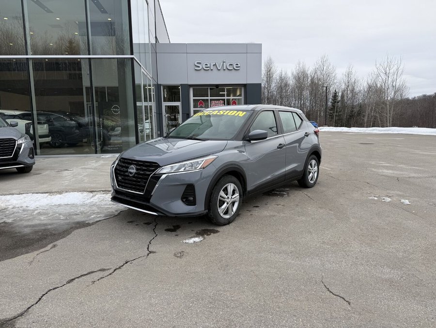 Nissan Kicks play 2023 2023 Gris