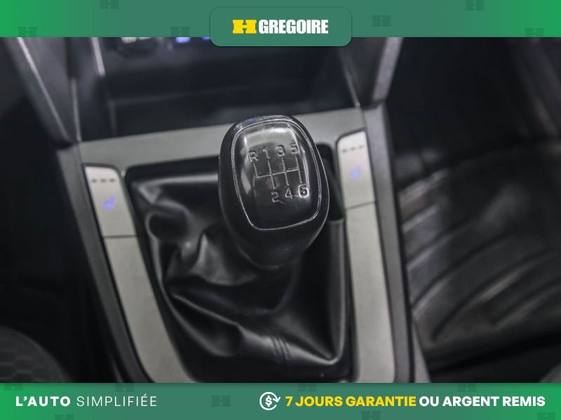 2019 Hyundai Elantra Red Blainville - photo #16
