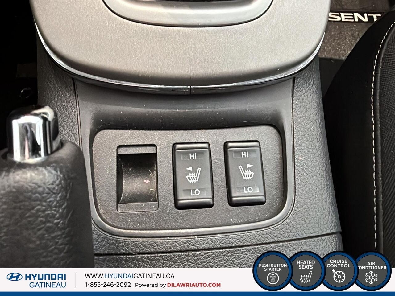 Nissan Sentra Berline 4 portes ** air climatiser ,sieges chauffant ,bas millage *** 2015 Blanc Ottawa & Gatineau - photo #16