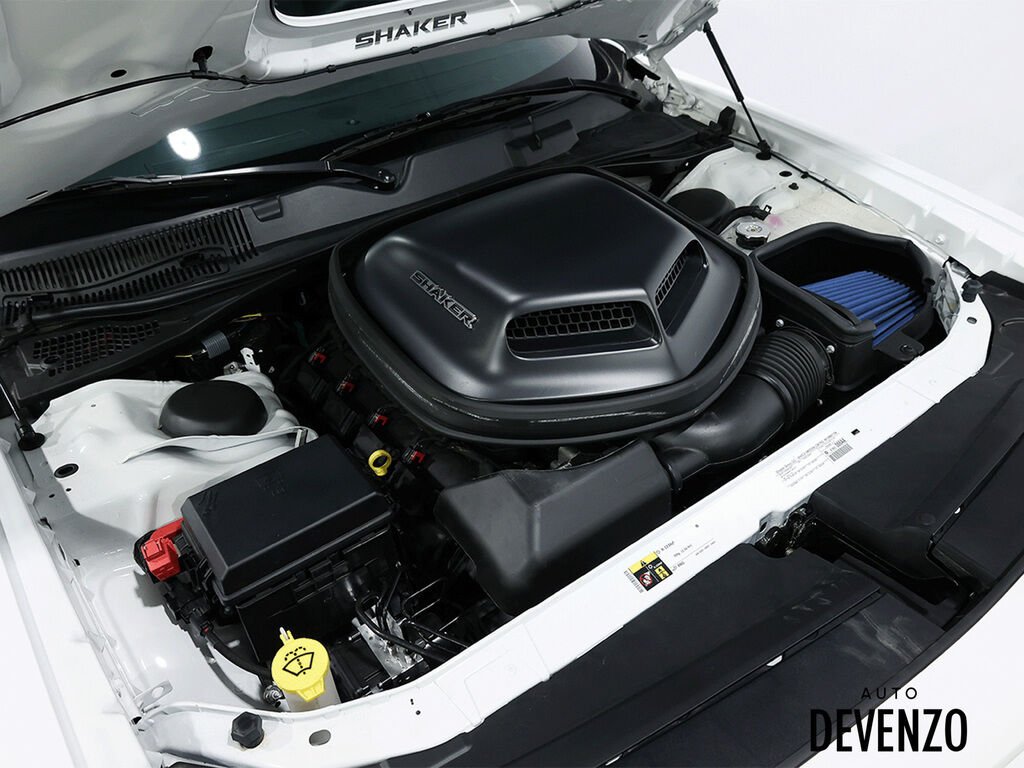 2014 Dodge Challenger White Saint-Eustache - photo #26