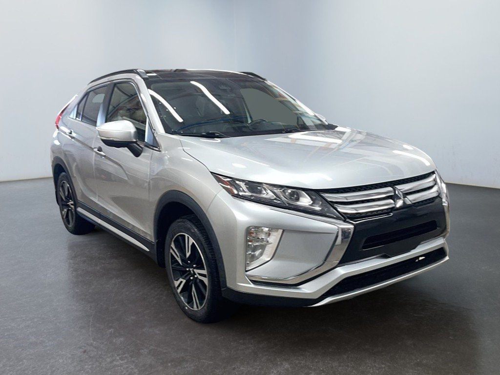 2018 Mitsubishi Eclipse Silver Amos - photo #0