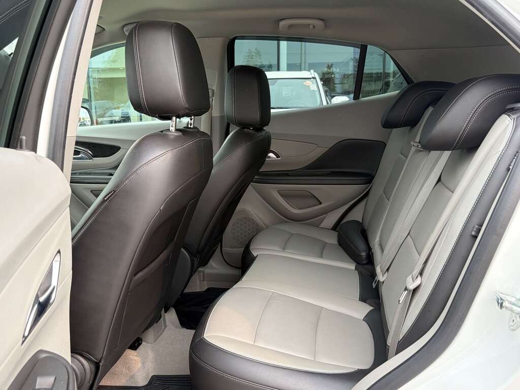 Buick Encore 2015 Blanc Gatineau - photo #8