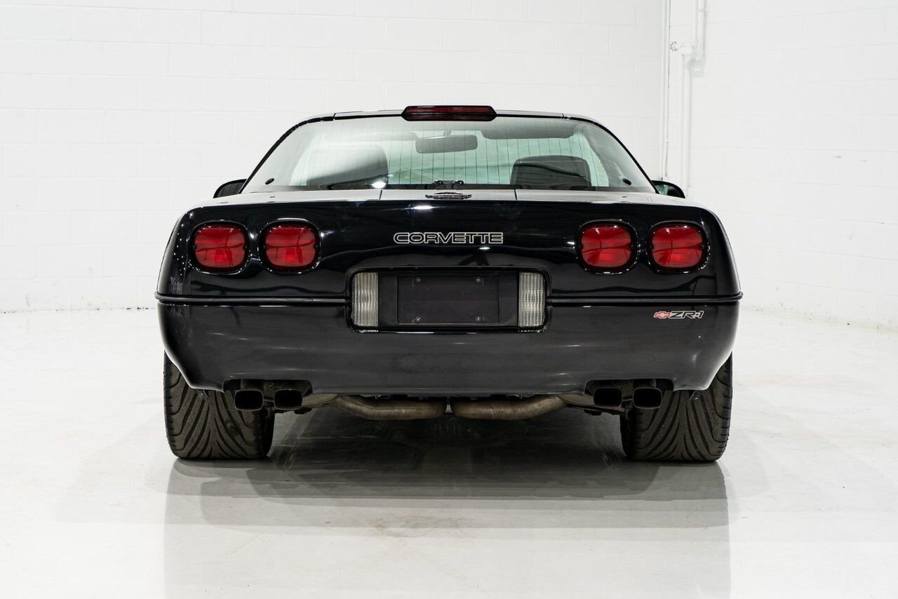 1990 Chevrolet Corvette ZR1 | PRIX EN USD Black Montreal - photo #1