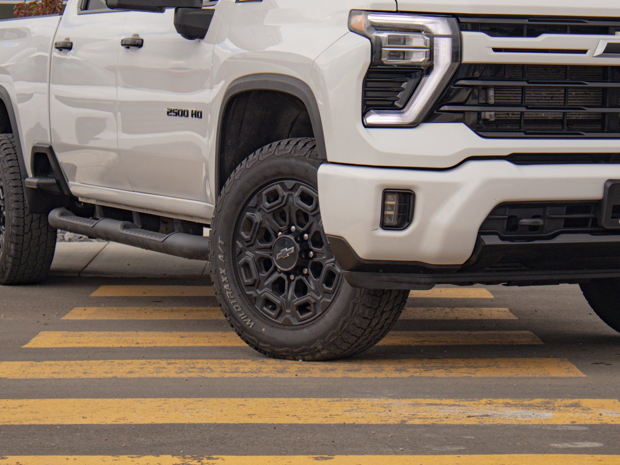 2024 Chevrolet Silverado 2500HD 4WD Crew Cab 159 LT White Sherwood Park - photo #5