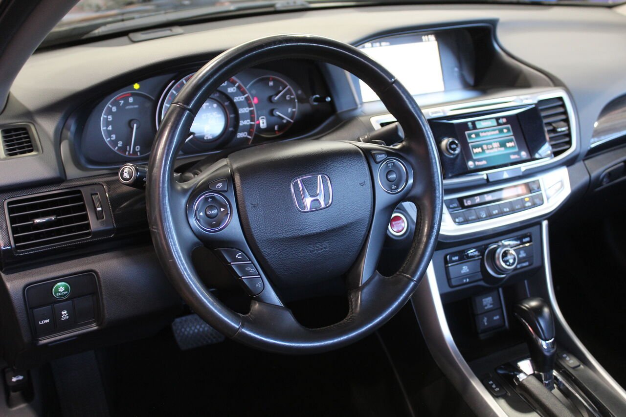 2013 Honda Accord Coupe VIN: 1HGCT1B85DA801943 Black Sainte-Rose - photo #11