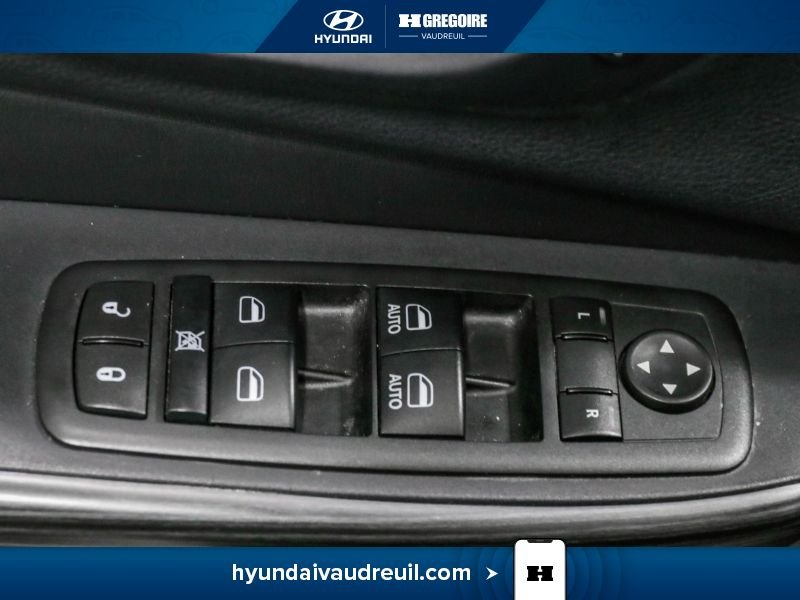 2016 Jeep Cherokee Black Laval - photo #16