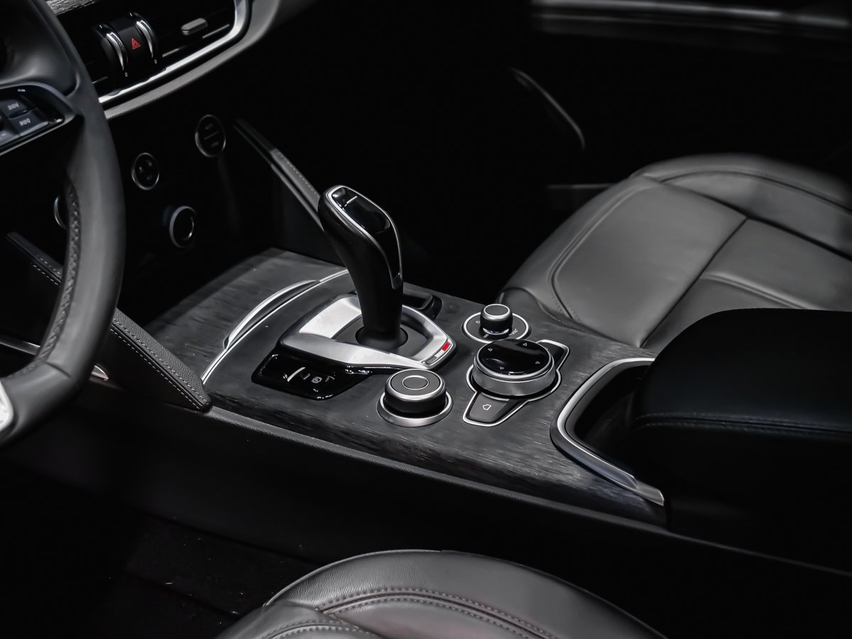 2021 Alfa Romeo Stelvio Sprint Grey Montreal - photo #6