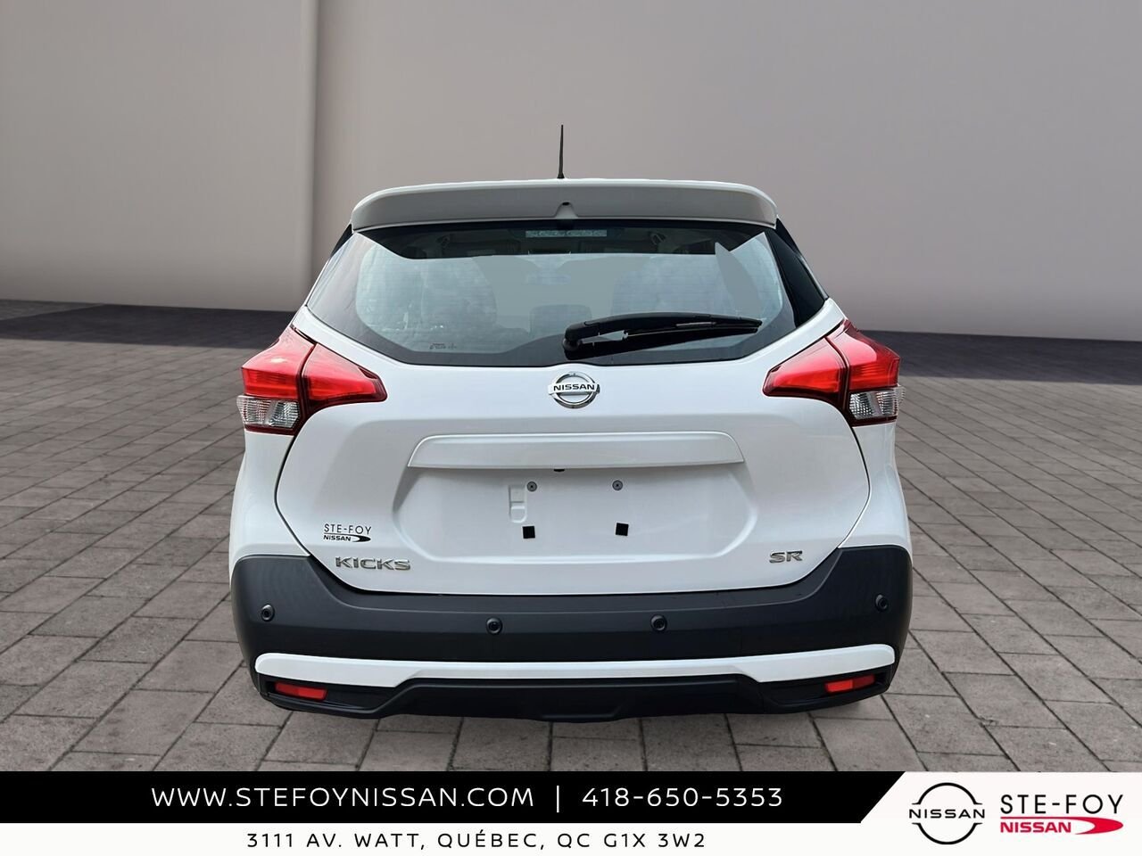 2020 Nissan Kicks SR White Ste-Foy - photo #2