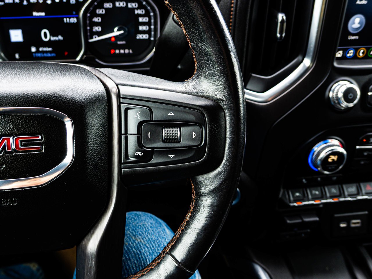 2019 GMC Sierra 1500 4WD Crew Cab 147 AT4 Blue Sherwood Park - photo #23
