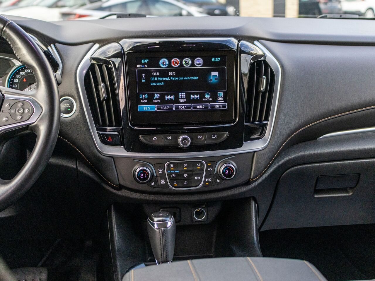 2019 Chevrolet Traverse LT tissu 4 portes TI avec 1LT White Châteauguay - photo #9