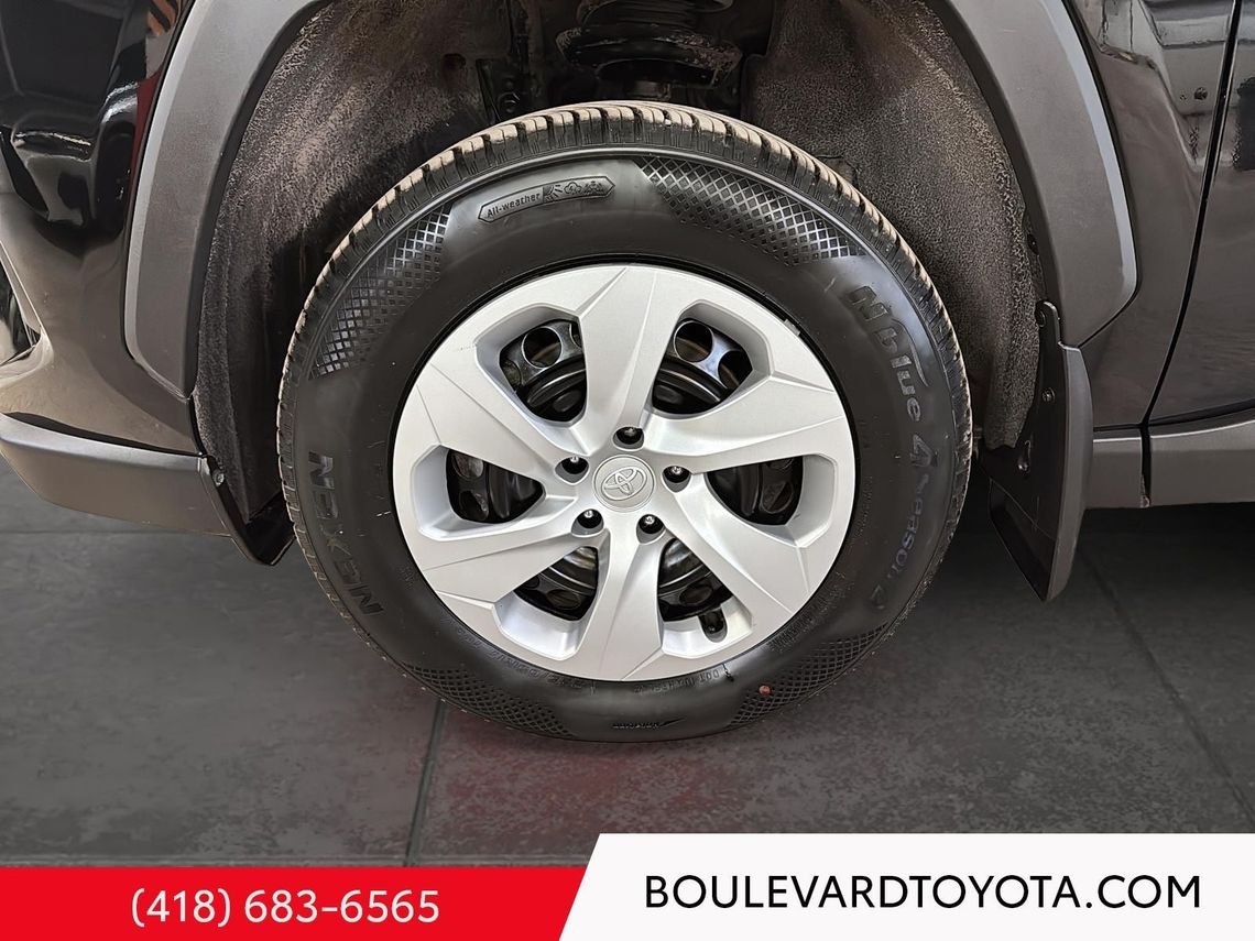 2024 Toyota RAV4 531713-108 | LE, AWD Midnight Black Metallic Québec - photo #14