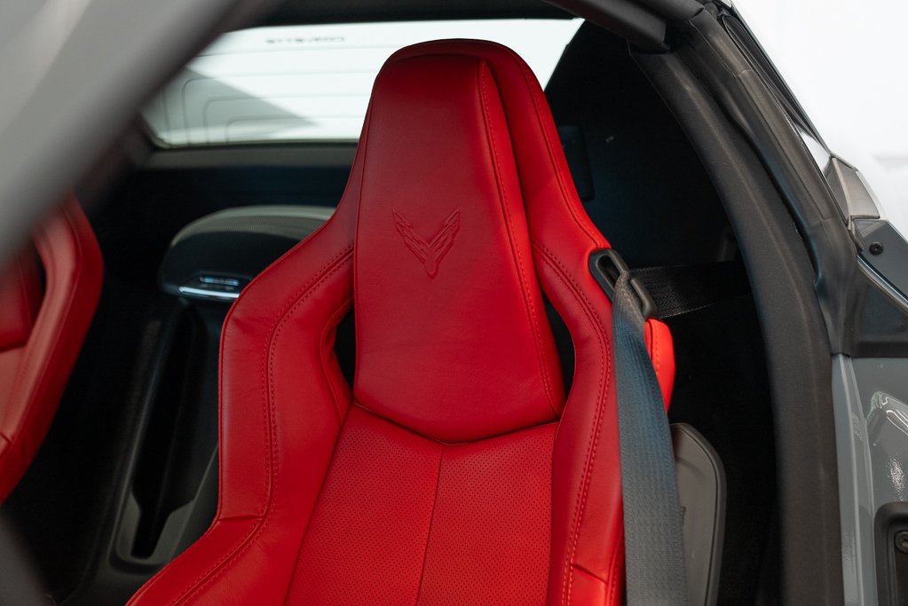 Chevrolet Corvette 2024 Gris Kirkland - photo #14