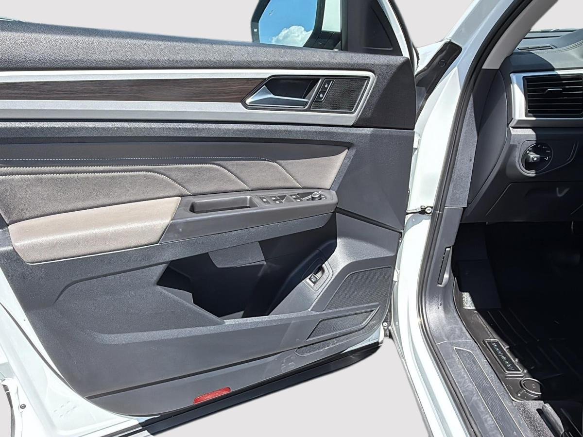 Volkswagen Atlas 2022 Blanc Rouyn-Noranda - photo #10