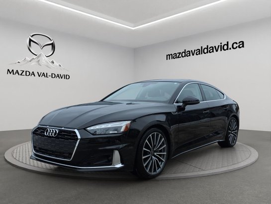 2023 Audi A5 Sportback A5 45 2.0T Sportback Komfort Quattro, Jamais accidenté, Sièges à fonction mémoire, Volant chauffant, Toit ouvrant Black