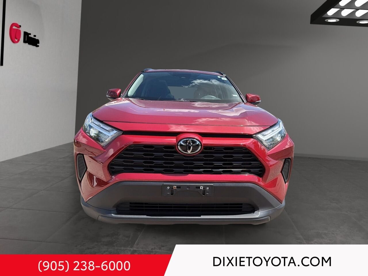 2024 Toyota RAV4 XLE AWD / CLEAN CARFAX / HEATED SEATS / MOONROOF / ALLOY WHEELS / CARPLAY AND ANDROID AUTO Red Mississauga - photo #1