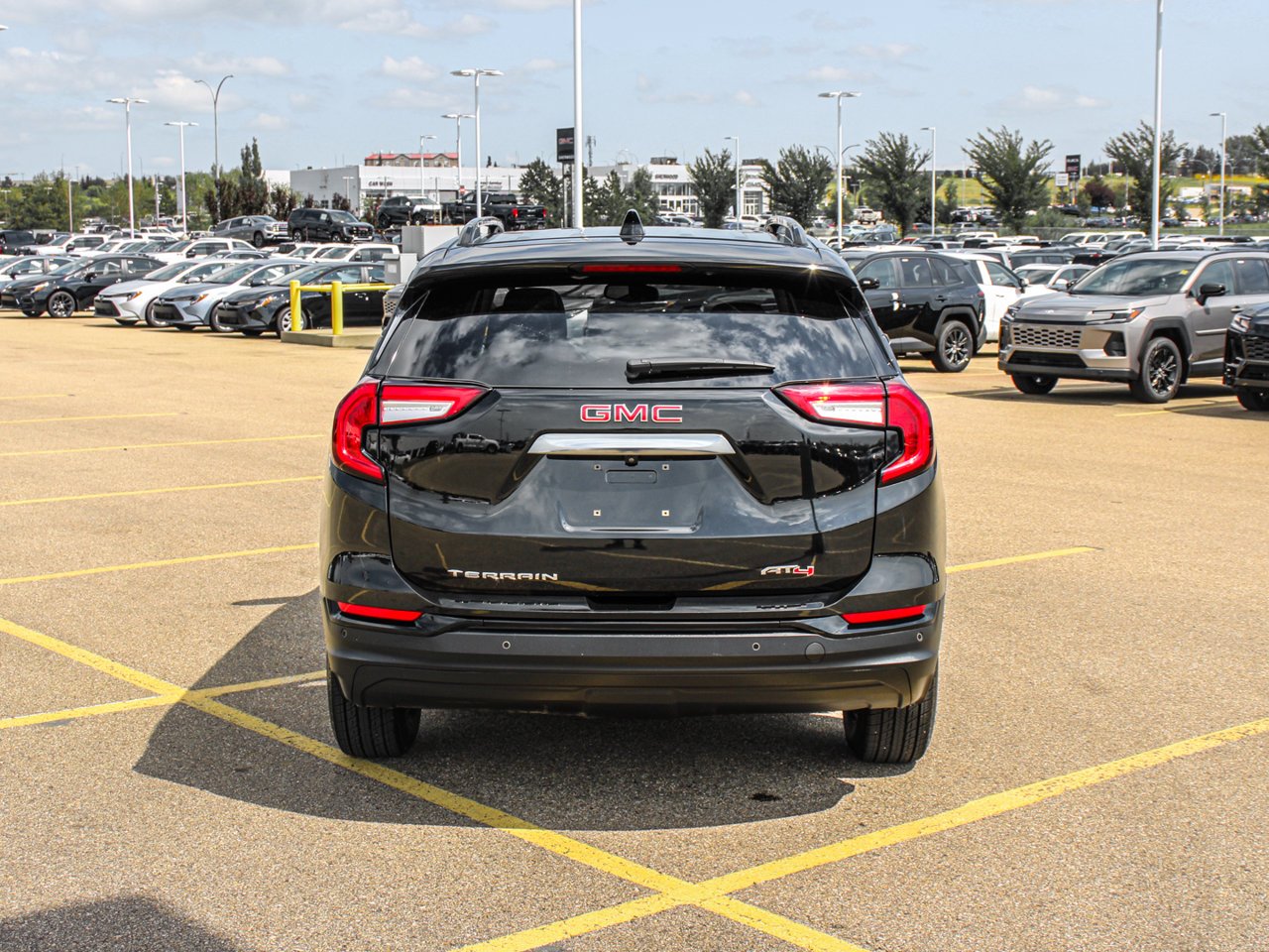 2022 GMC Terrain AWD 4dr AT4 Black Sherwood Park - photo #6