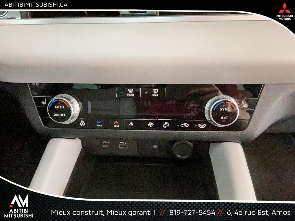 Mitsubishi Outlander PHEV 2023 Blanc Amos - photo #17