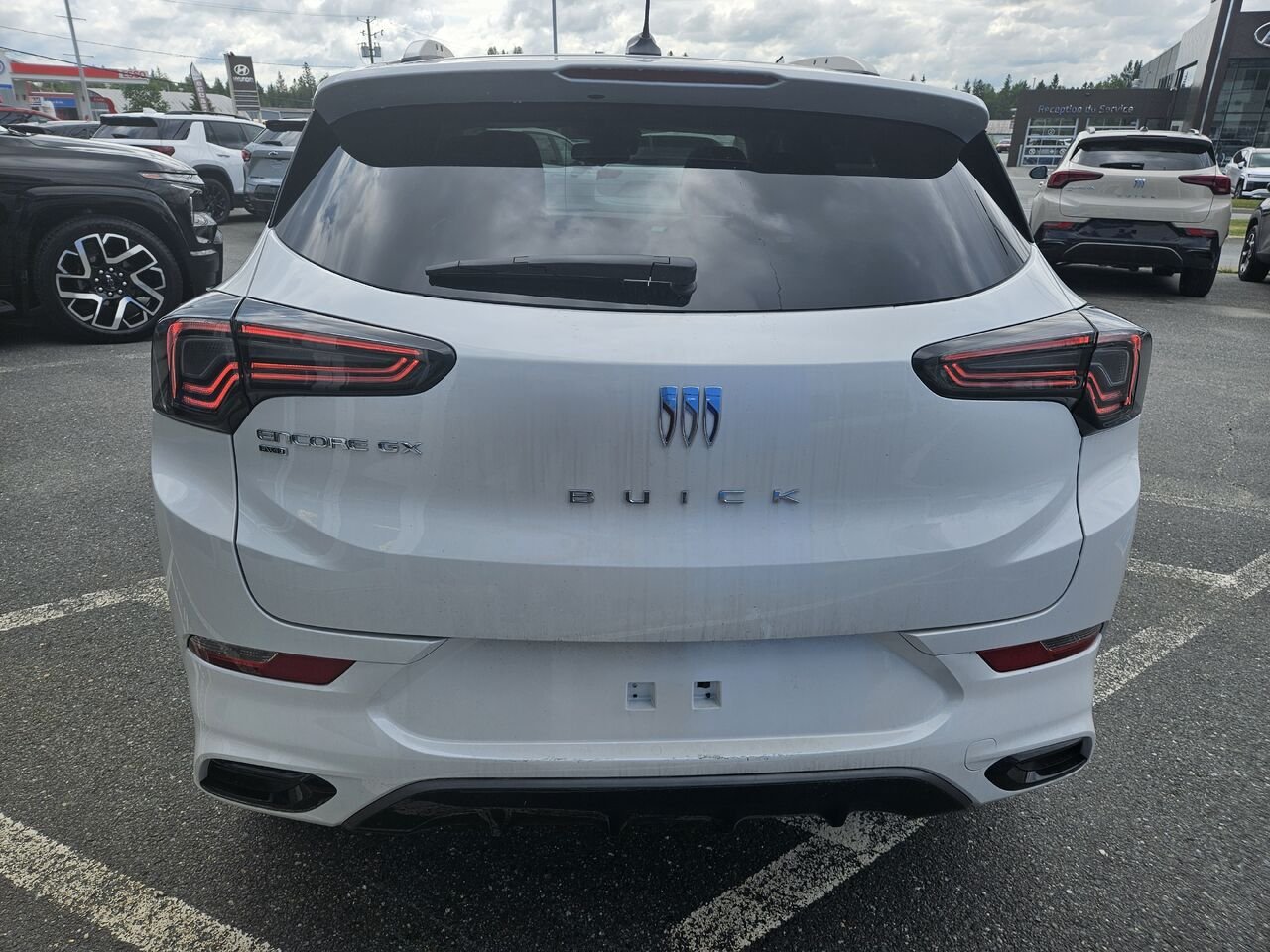 Buick Encore GX Avenir 4 portes TI 2026 Blanc givré, triple couche Thetford Mines - photo #3