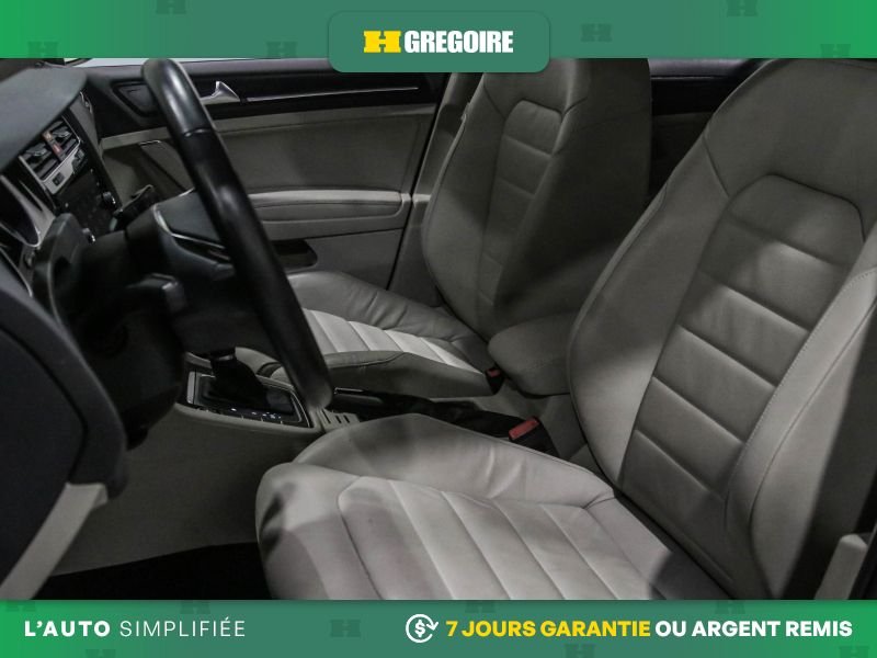 Volkswagen Golf 2019 Bleu Laval - photo #13