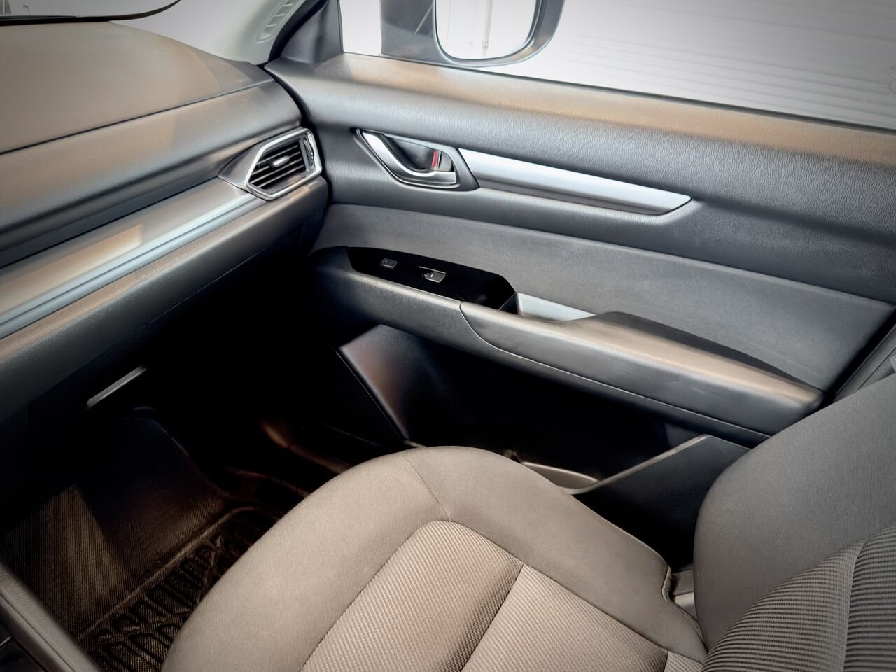 Mazda CX-5 2025 Gris Notre-Dame-des-Prairies - photo #19