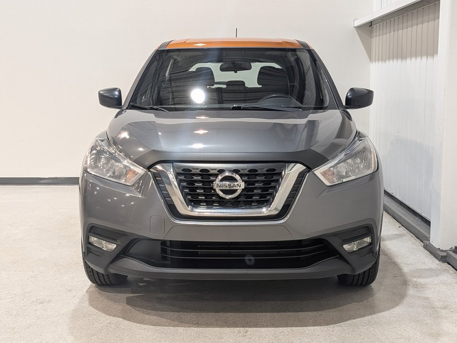 Nissan Kicks SV FWD 2018 Gris