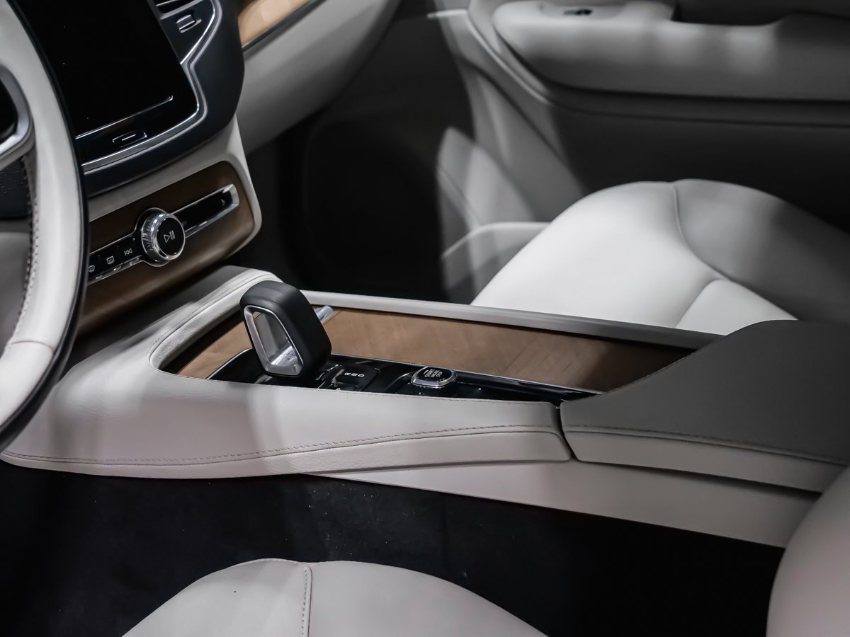 Volvo XC90 Recharge T8 INSCRIPTION EXPRESSION CLIMATE 2022 Beige Montréal - photo #6