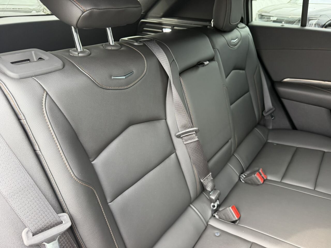 2019 Cadillac XT4 SPORT AWD Orange Laval - photo #17