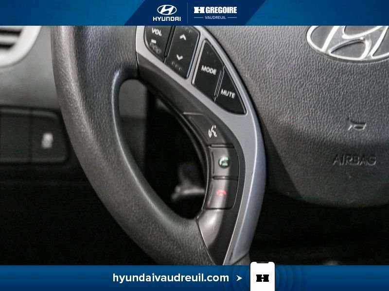 2016 Hyundai Elantra White Laval - photo #20