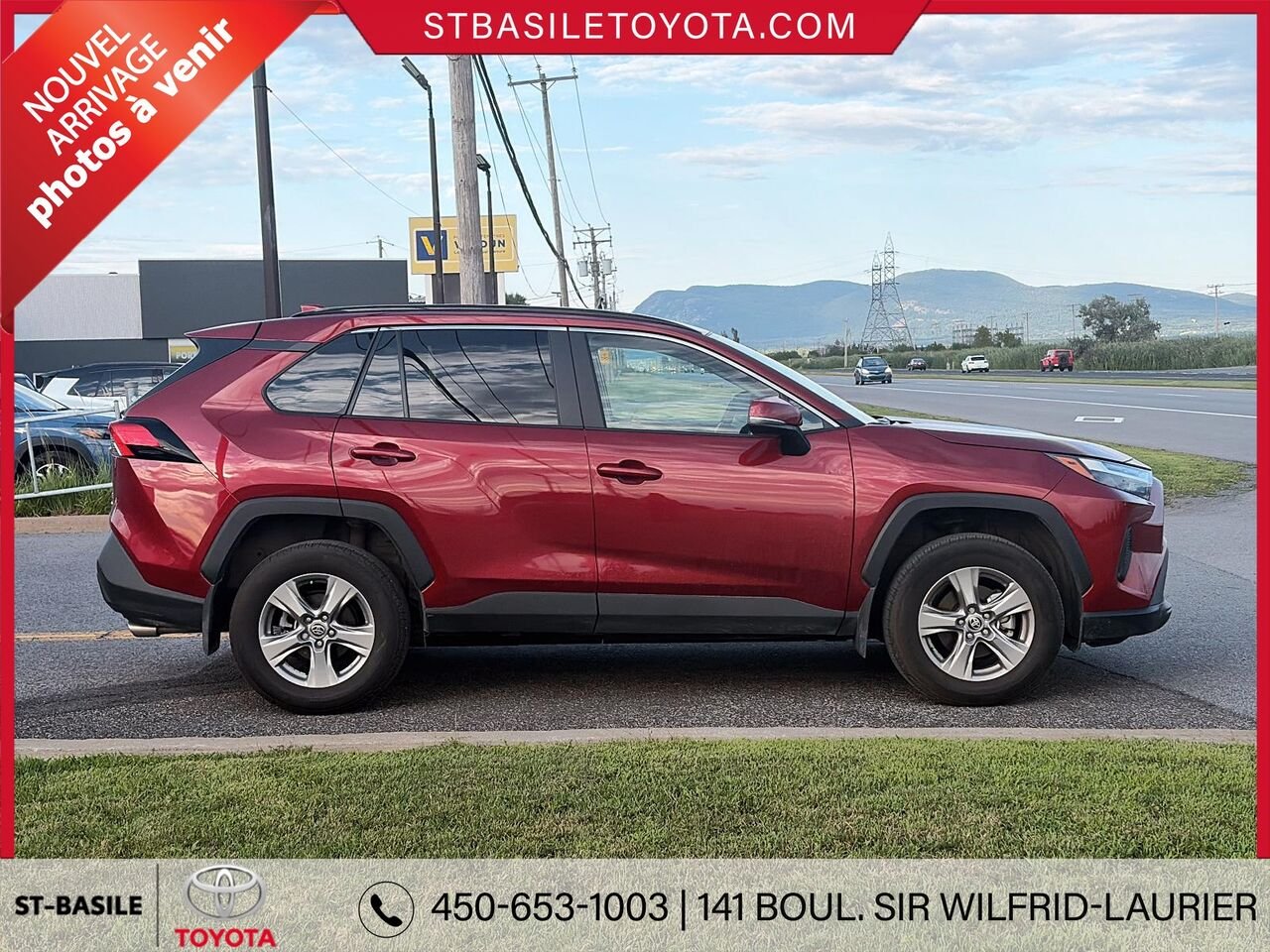 TOYOTA RAV4 2025 Rouge Saint-Basile-le-Grand - photo #3