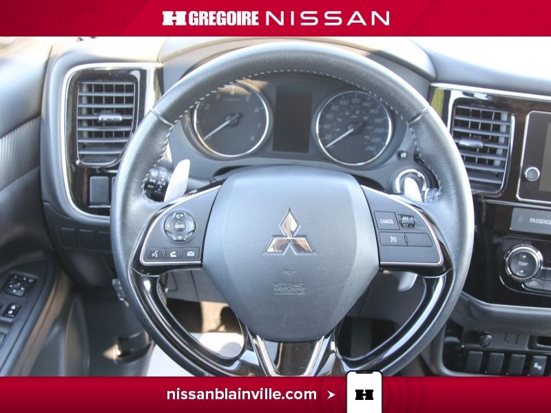 2018 Mitsubishi Outlander White Laval - photo #14