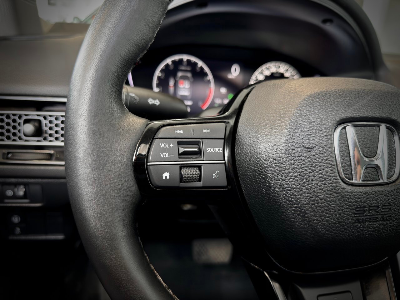 2024 Honda Civic Sedan Silver Notre-Dame-des-Prairies - photo #25