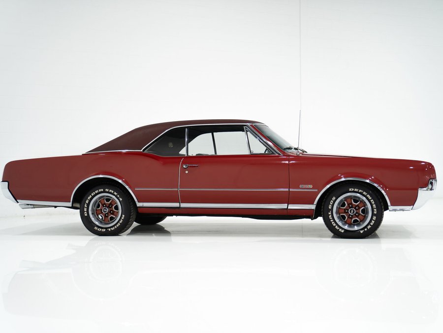 1967 Oldsmobile Cutlass 442 1967 Red