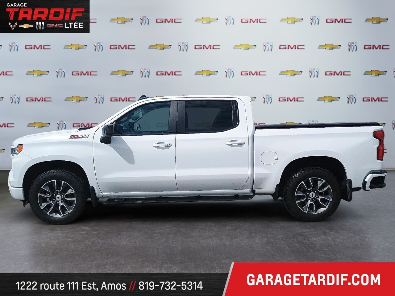 CHEVROLET 1500 4RM, CAISSE COURTE, CAB. MULTIPLAC 2024 Blanc Amos - photo #4