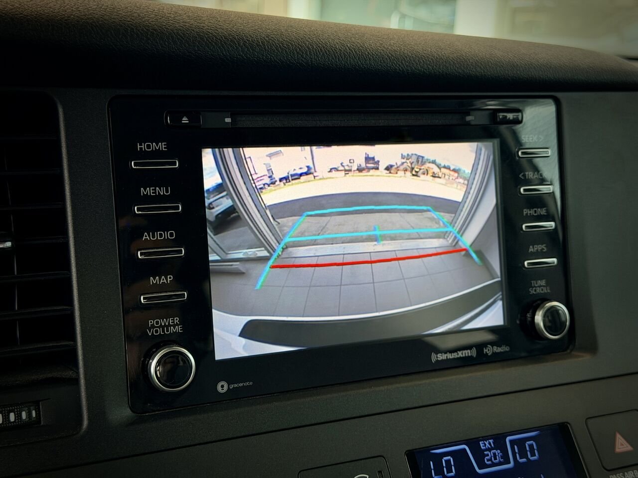 Toyota Sienna 2020 Blanc Notre-Dame-des-Prairies - photo #26