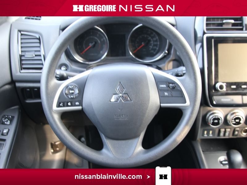 2022 Mitsubishi RVR White Blainville - photo #14