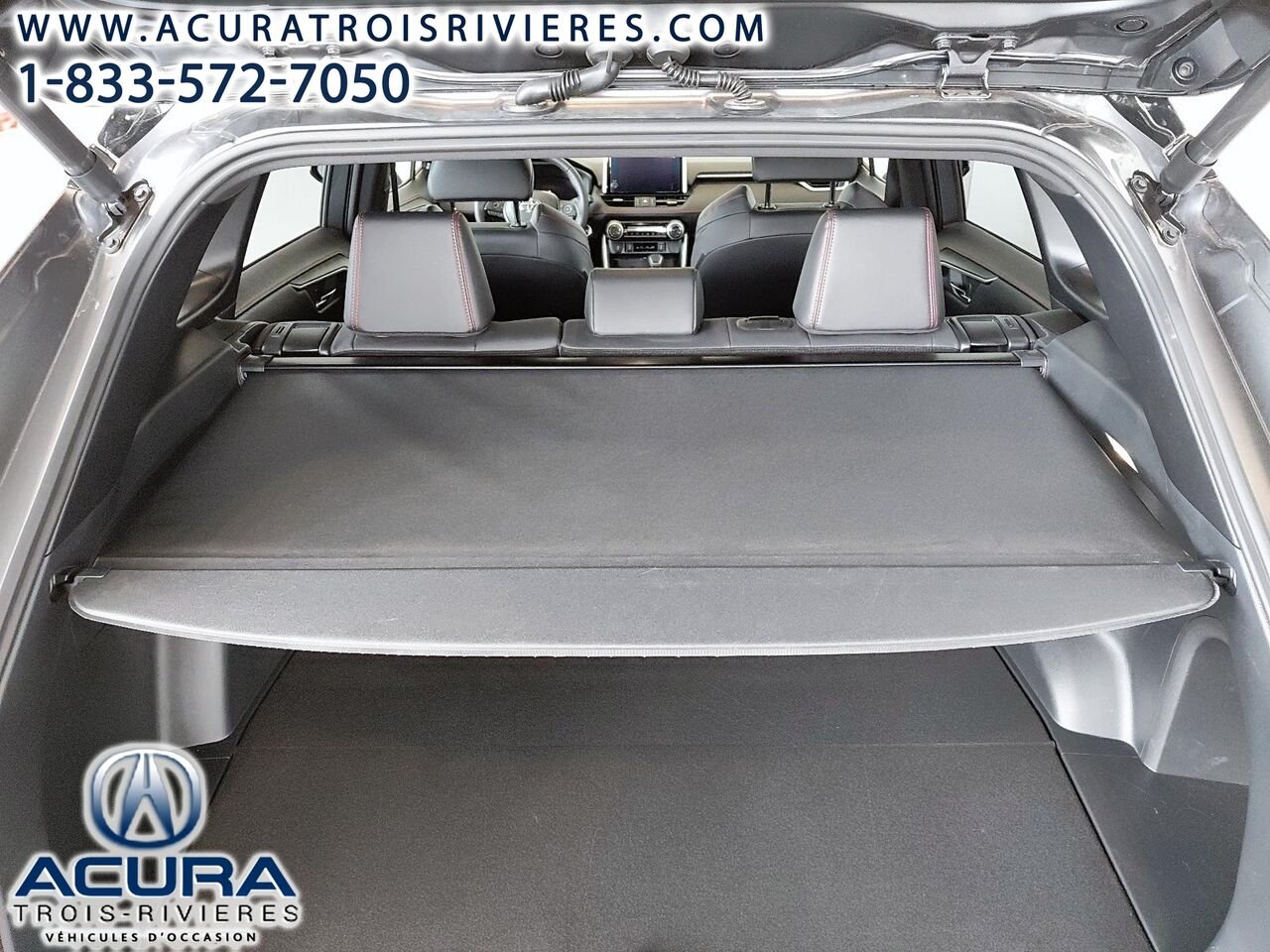 2025 Toyota RAV4 hybride rechargeable Silver Trois-Rivières - photo #13