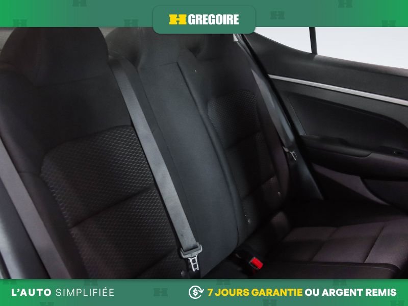 2019 Hyundai Elantra Red Blainville - photo #26
