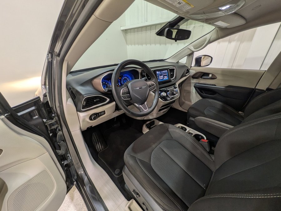Chrysler Grand Caravan 2023 2023 Gris