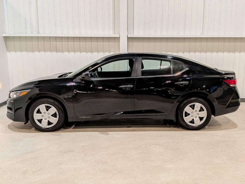 Nissan Sentra 2024 Val-David - photo #3