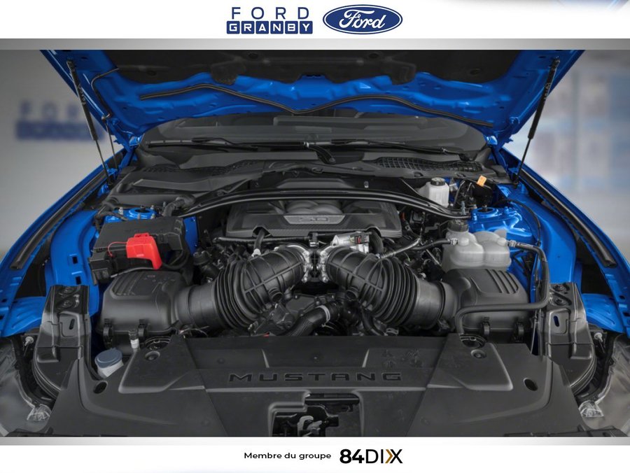 Ford Mustang Dark Horse toit fuyant 2026 Noir ombre