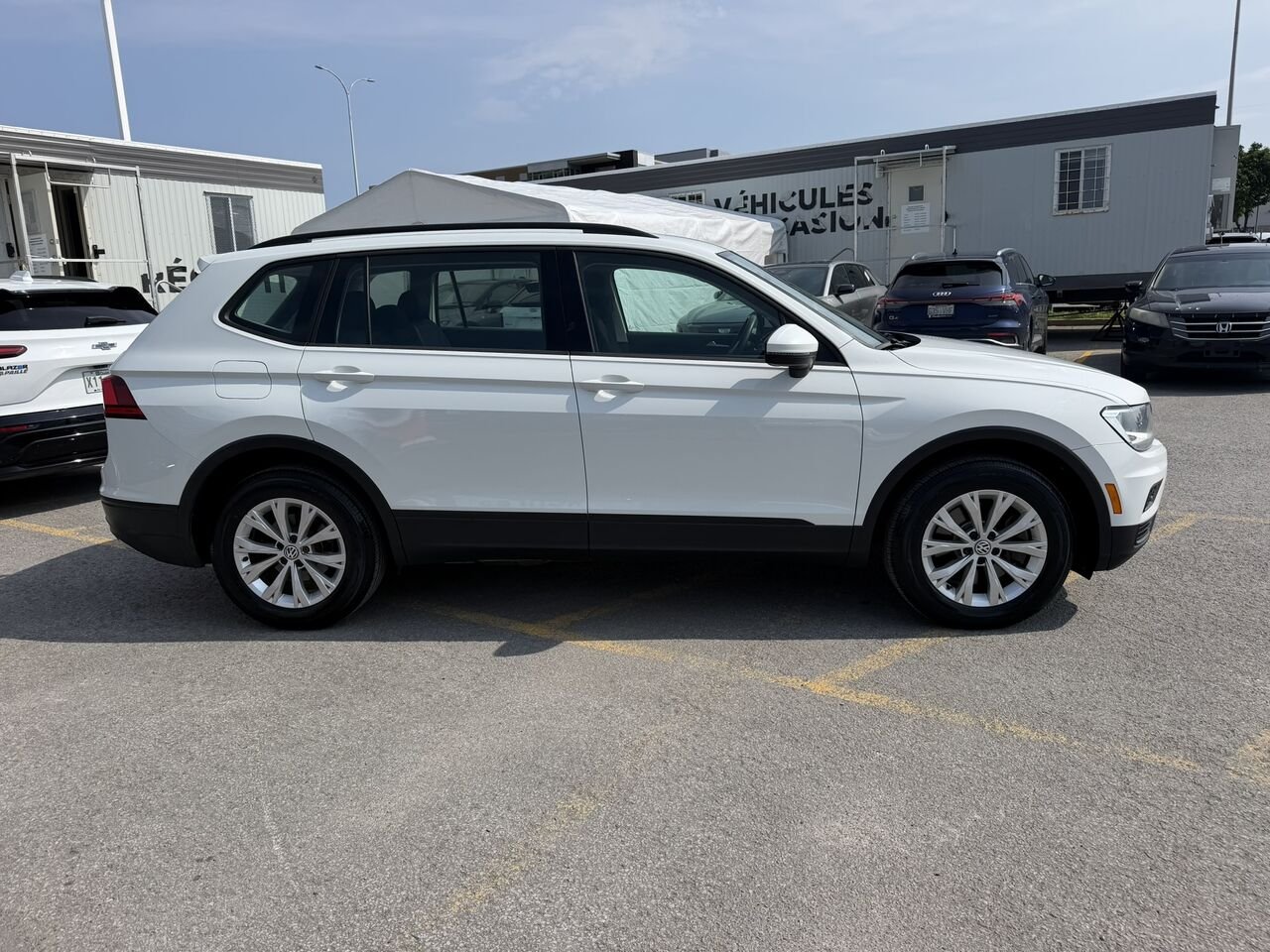 2020 Volkswagen Tiguan Trendline 4MOTION White Laval - photo #7