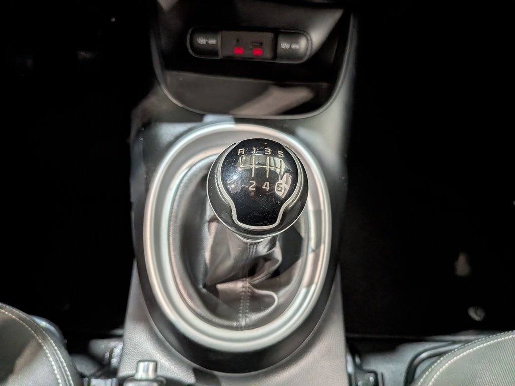2015 Kia Soul 5dr Wgn Manual LX White Val-David - photo #21