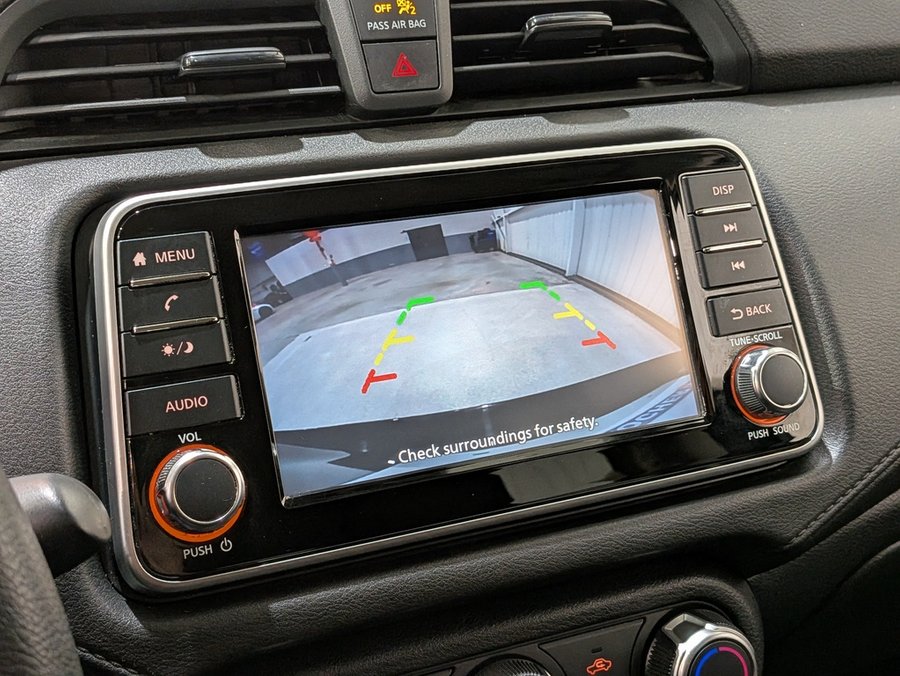 2021 Nissan Versa 2021 Black