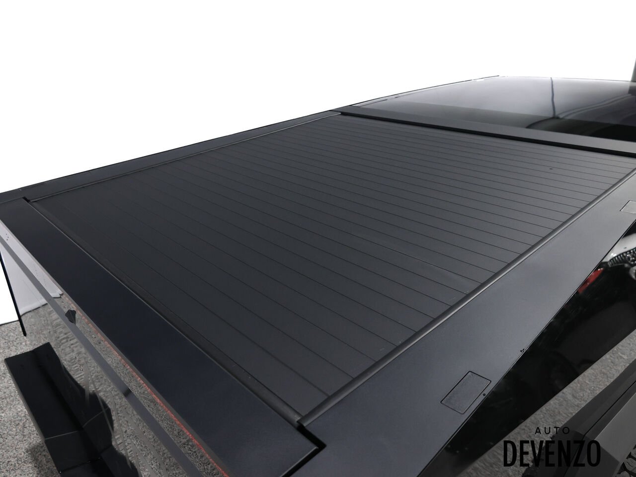 Tesla Cybertruck 2024 Argent Saint-Eustache - photo #16