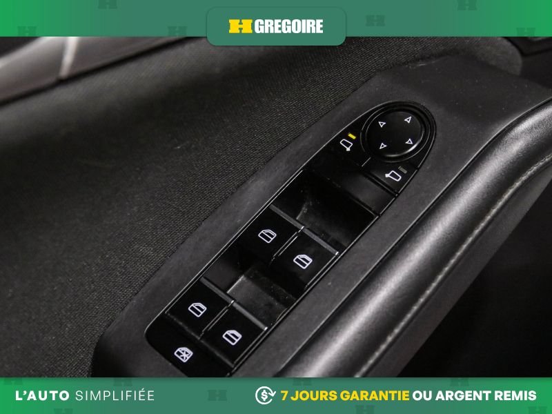 Mazda 3 821212 | GS AWD AUTO A/C NAV MAGS GR ÉLECT CAM RECUL BLEU 2021 Rouge Laval - photo #16