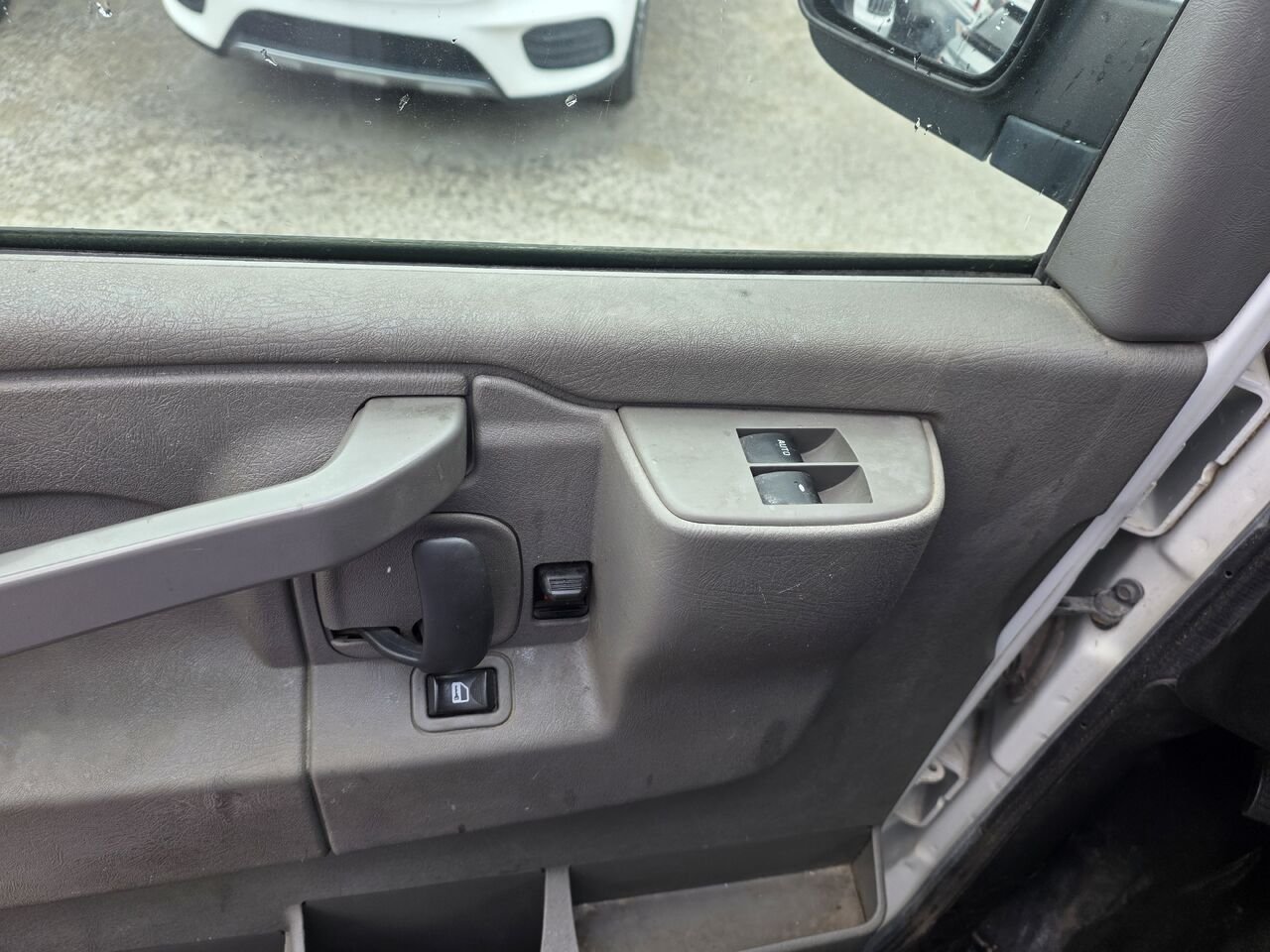 Chevrolet Fourgonnette Express utilitaire 2016 Blanc Longueuil, - photo #10