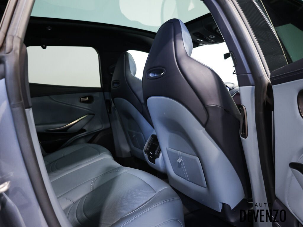 Aston Martin DBX 2022 Gris Saint-Eustache - photo #9
