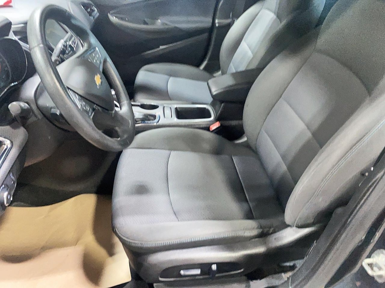 Chevrolet Cruze NIV 3G1BE6SM9JS588982 2018 Gris Chicoutimi - photo #11